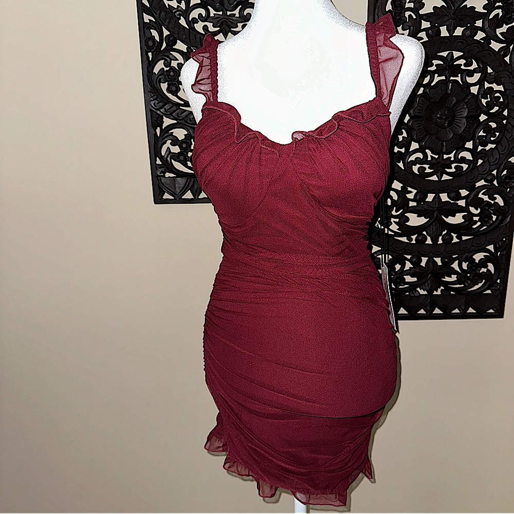 ɴᴡᴛ Maroon/Burgundy Ruched Dress💃🏽👗